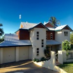 4 BEDROOM EXECUTIVE HOME WITH OCEAN & CITY VIEWS - Wulguru thumb